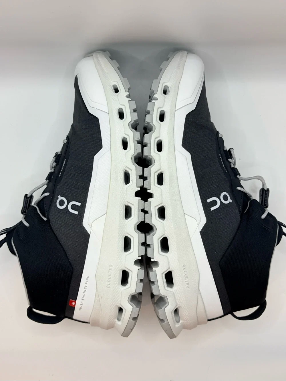 On Running waterproof mid